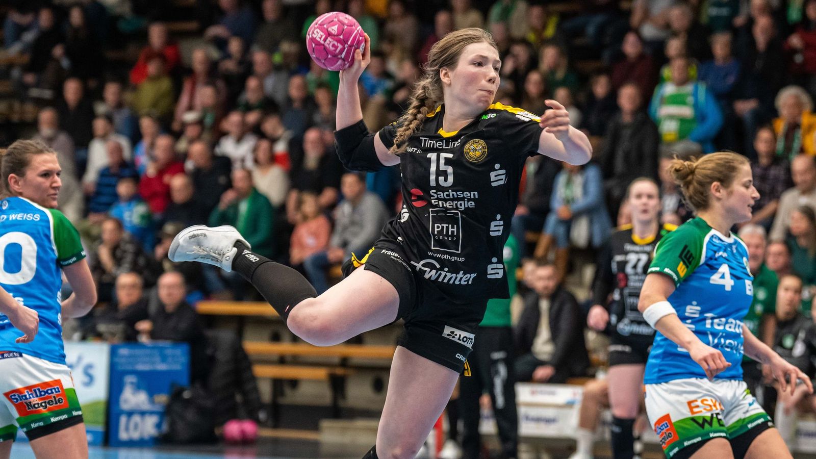 Bundesliga-Topspiel im Bienenstock