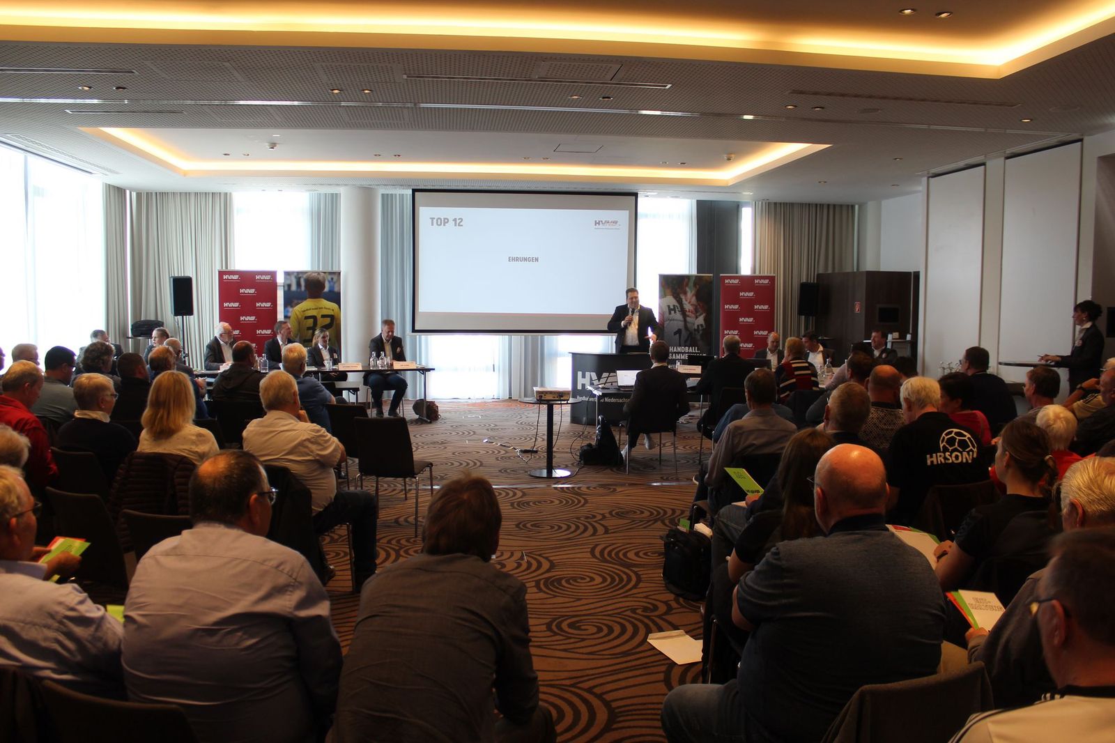 Außerordentlicher Verbandstag beschließt Strukturreform