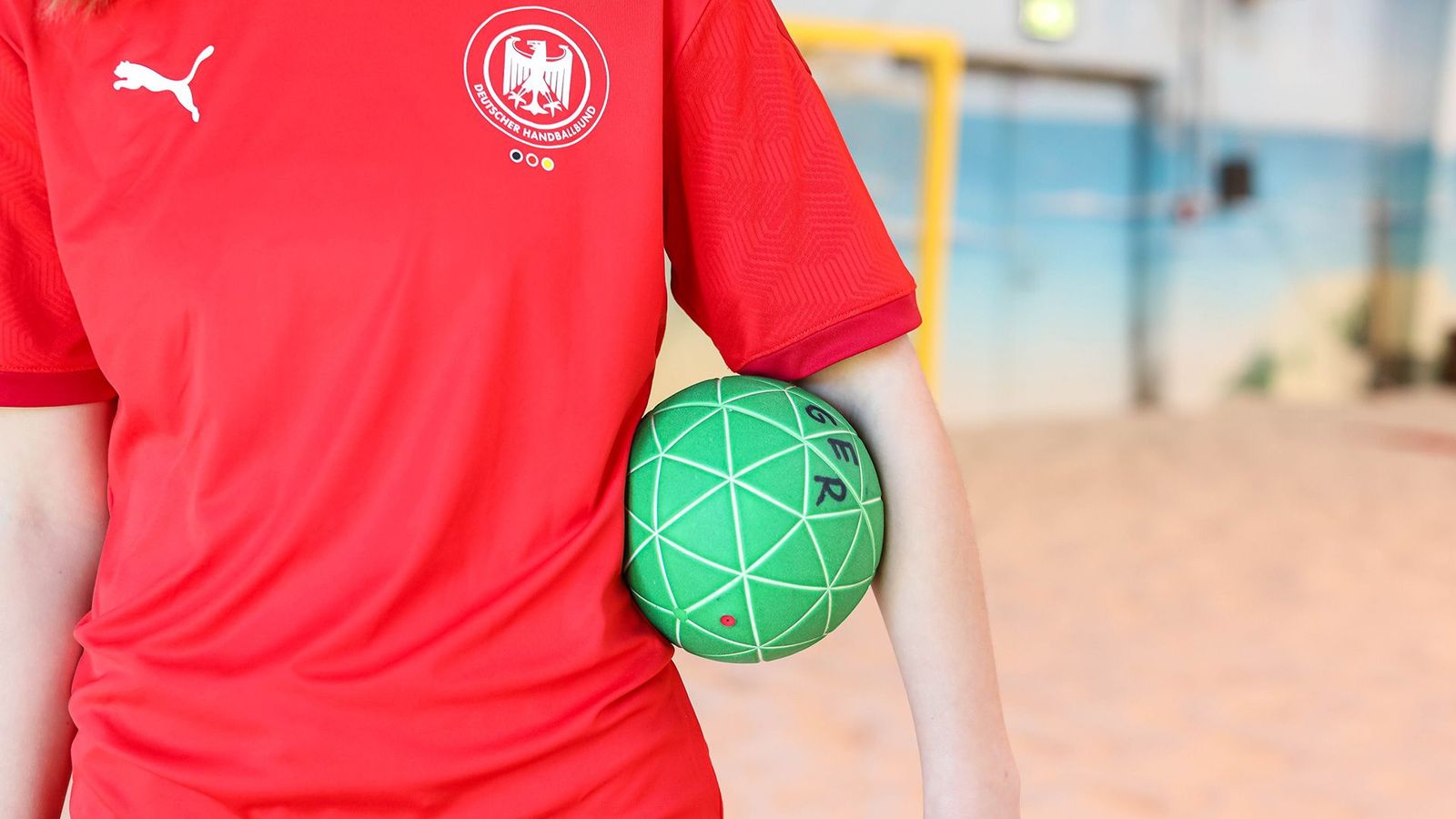 Elf Spielerinnen gehen das Abenteuer U17-EM an