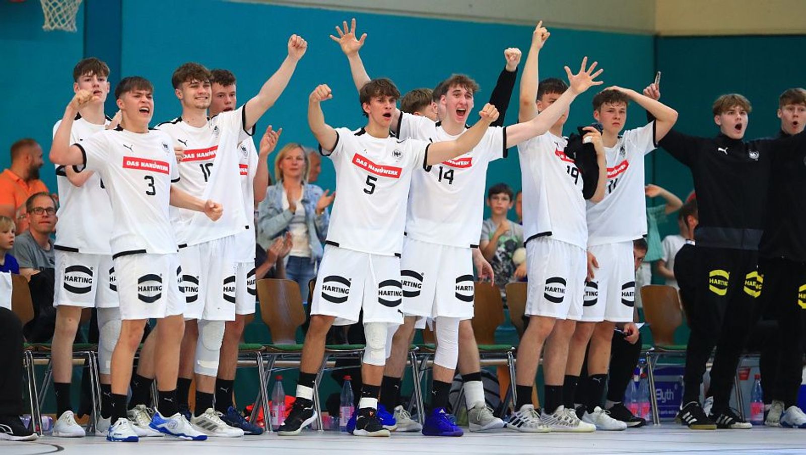 Mit sieben Debütanten zum Sieg