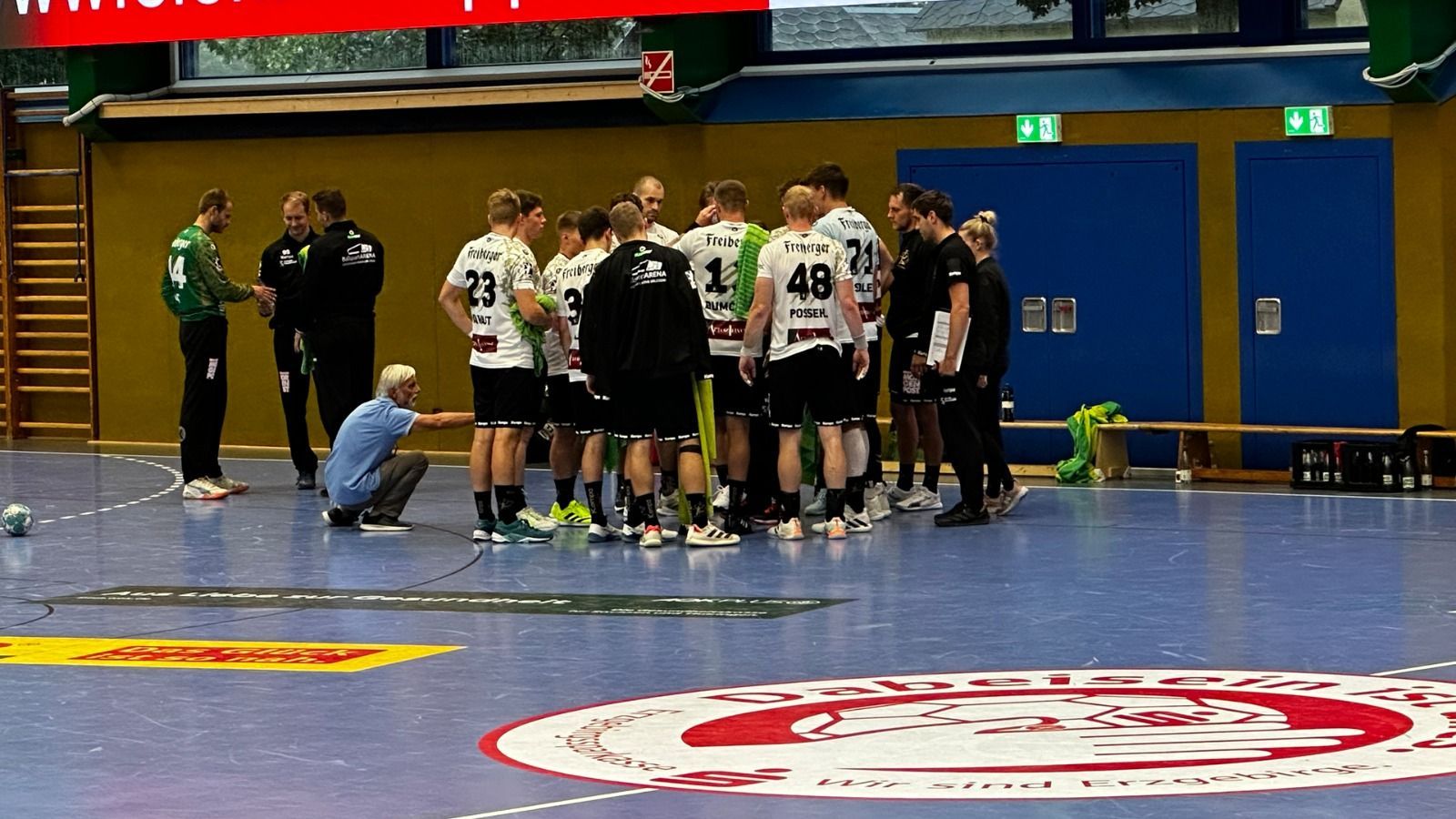 "Guter erster Test" - HC Elbflorenz gewinnt Vorbereitungsspiel beim EHV Aue