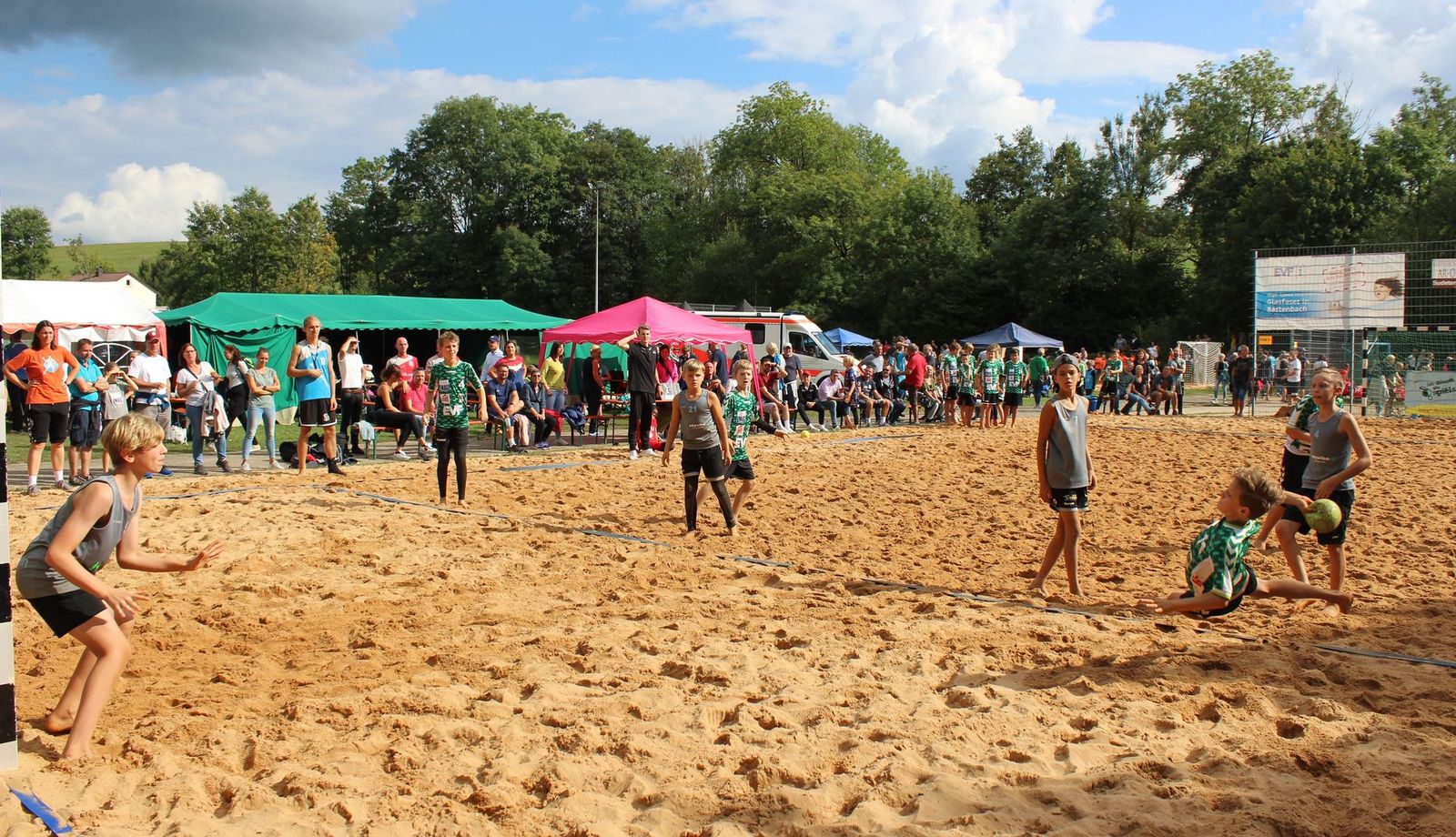 Großer Abschluss für den Beachhandball-Nachwuchs