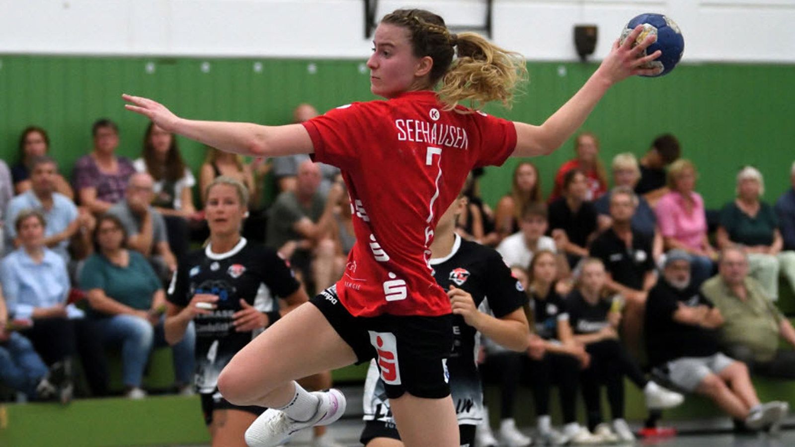 Spitzenspiele in Buxtehude, Hannover, Wolfschlugen und Solingen