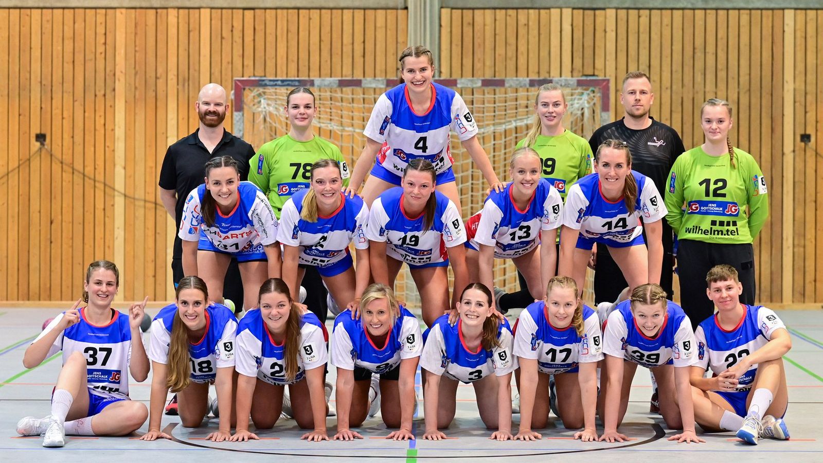 Aufsteigerinnen Norderstedt und Bergischer HC begeistern weiter