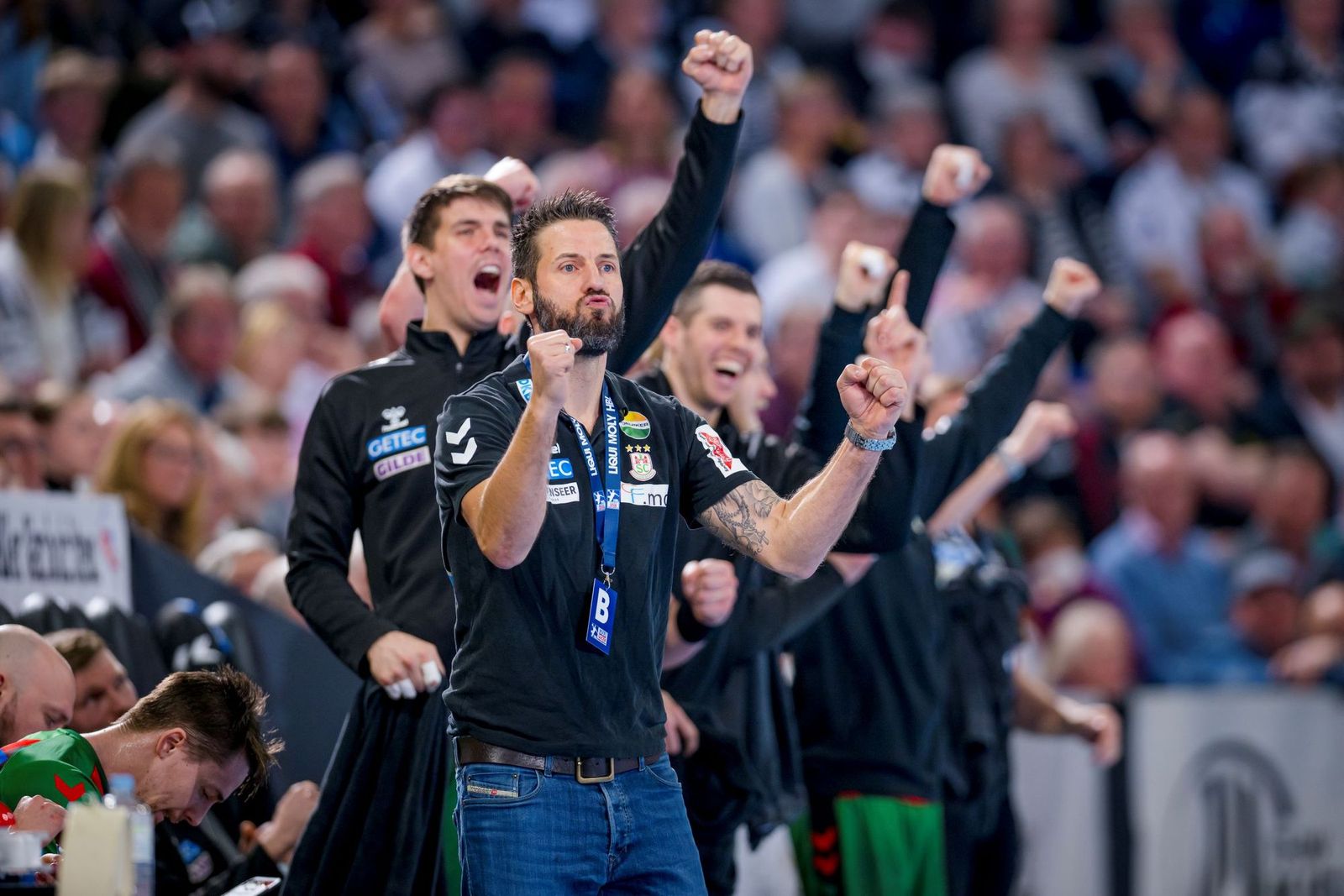 Party auf Koffein: Wiegert feiert WM-Hattrick mit Magdeburg