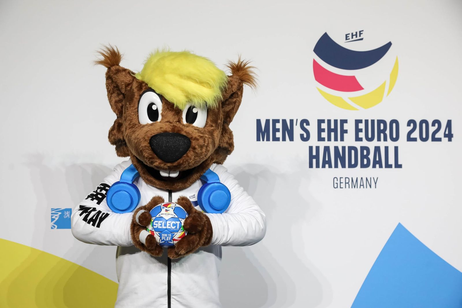 In 50 Tagen heißt es „Here to play!“