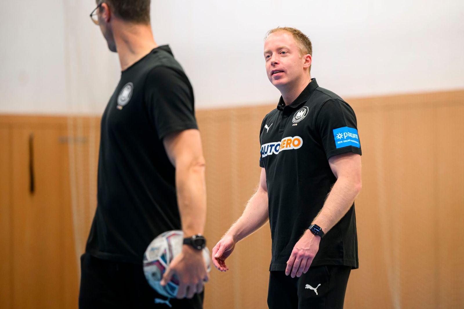 Seriös und mit Respekt gegen den Iran