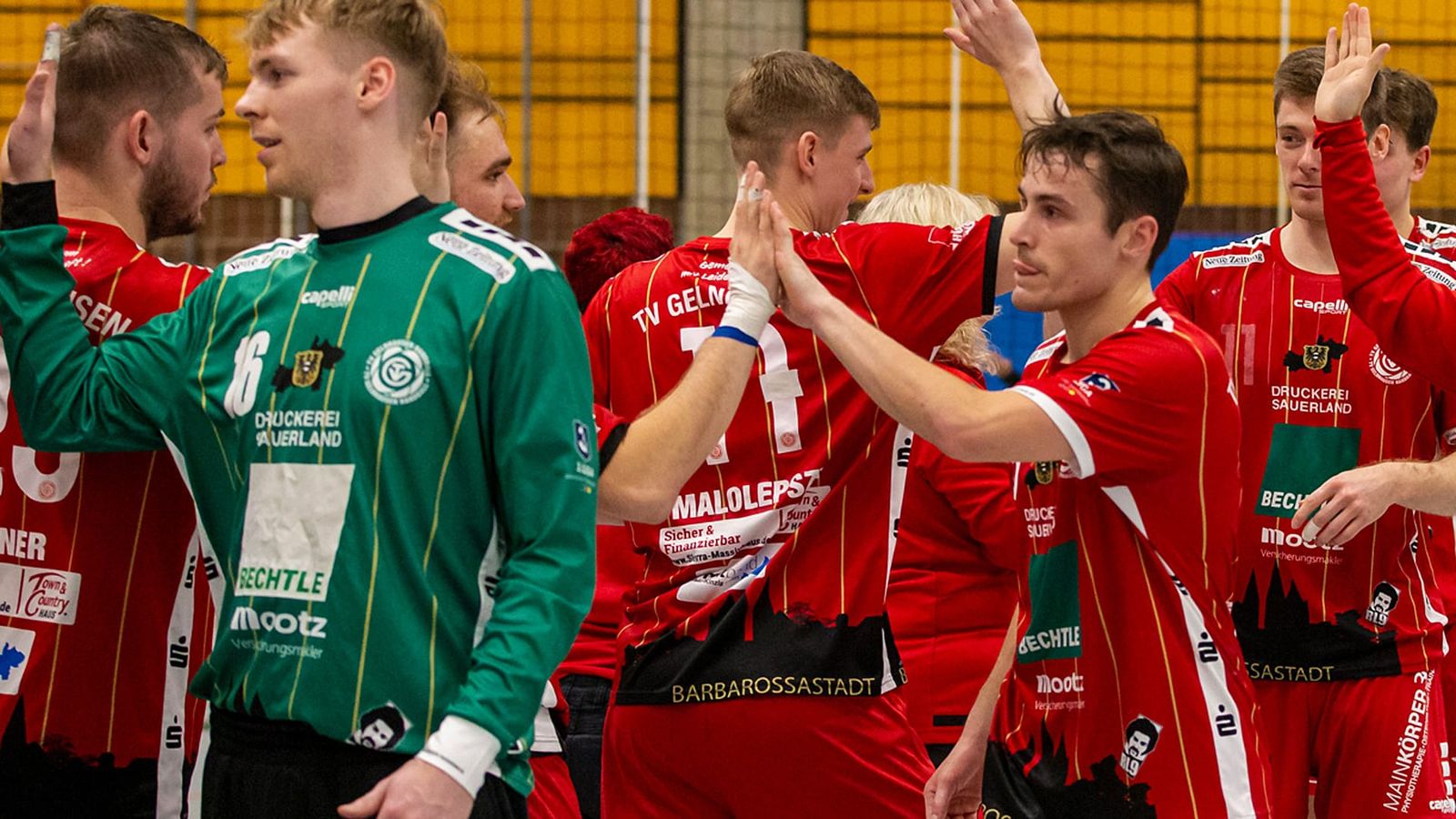 Spitzenspiel und Weihnachtsderby