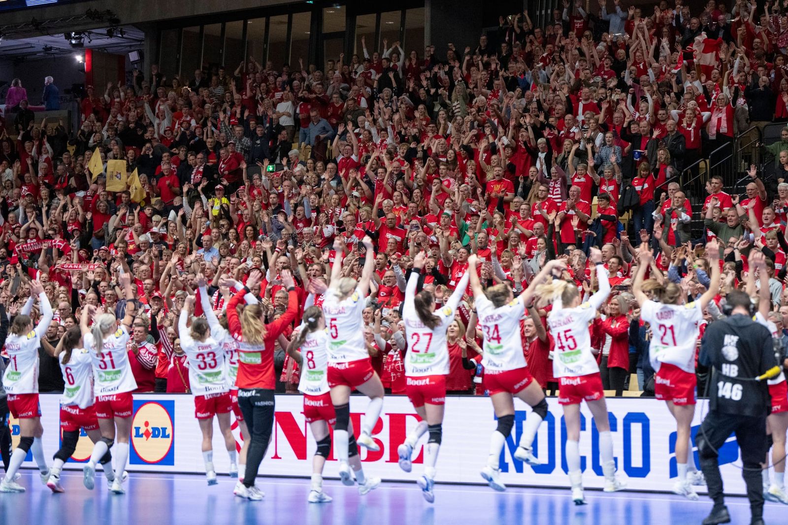 Die Entscheidungsspiele der Frauen WM 2023 LIVE auf Sportdeutschland.TV