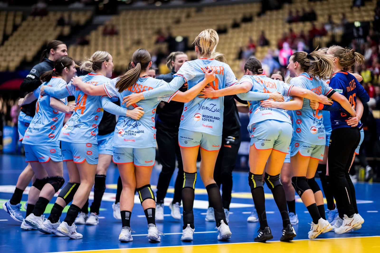 78. Duell der beiden kommenden WM-Gastgeber