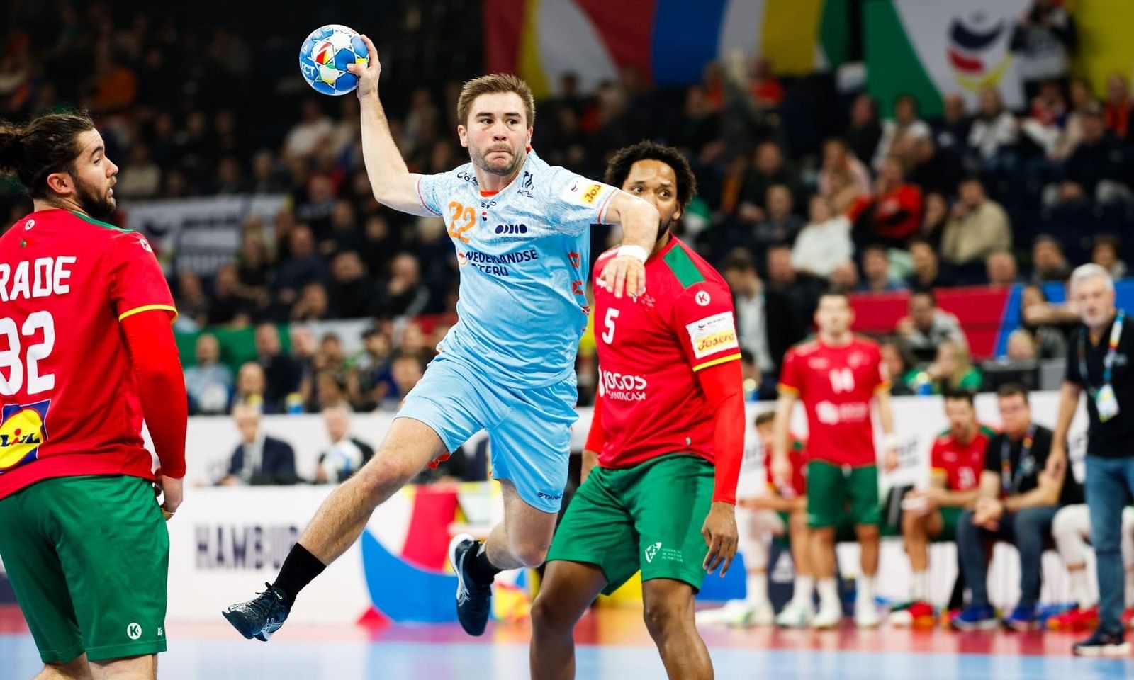 Niederlande holen ersten Hauptrunden-Punkt