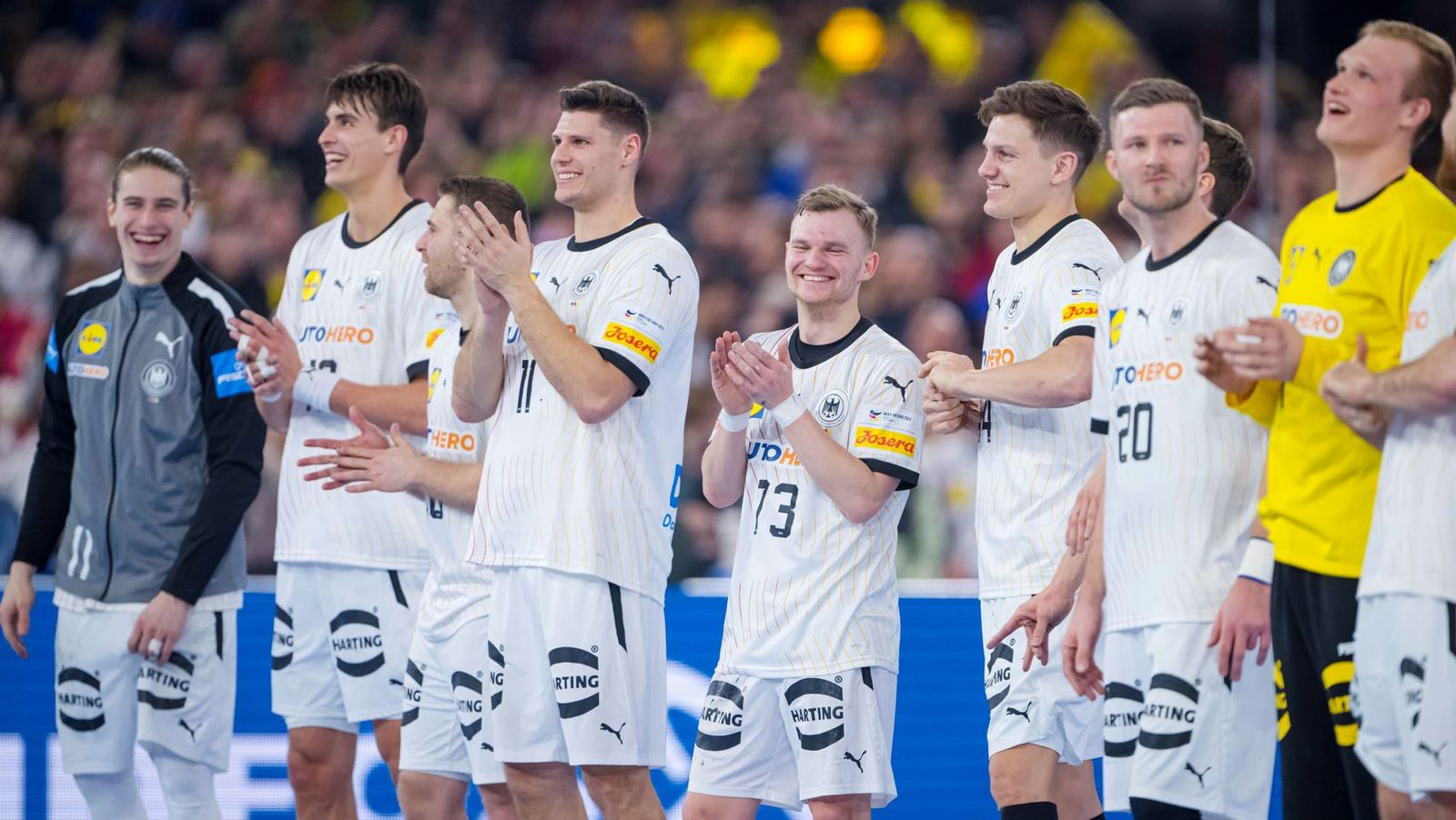 "Macht Bock auf mehr": Handballer schwärmen von Weltrekord-Kulisse