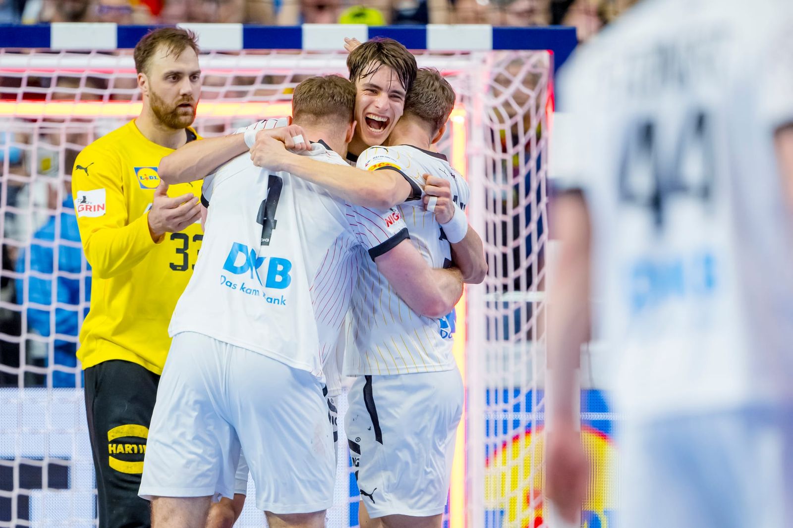 Alle schwärmen von Köster