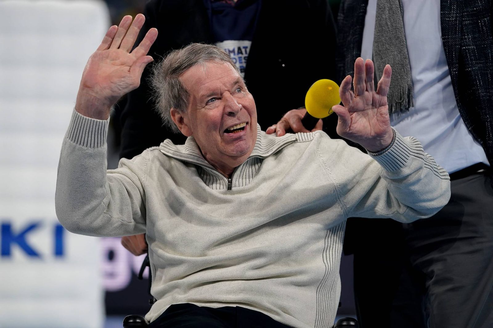 Besonderer Kämpfer auf und neben dem Feld