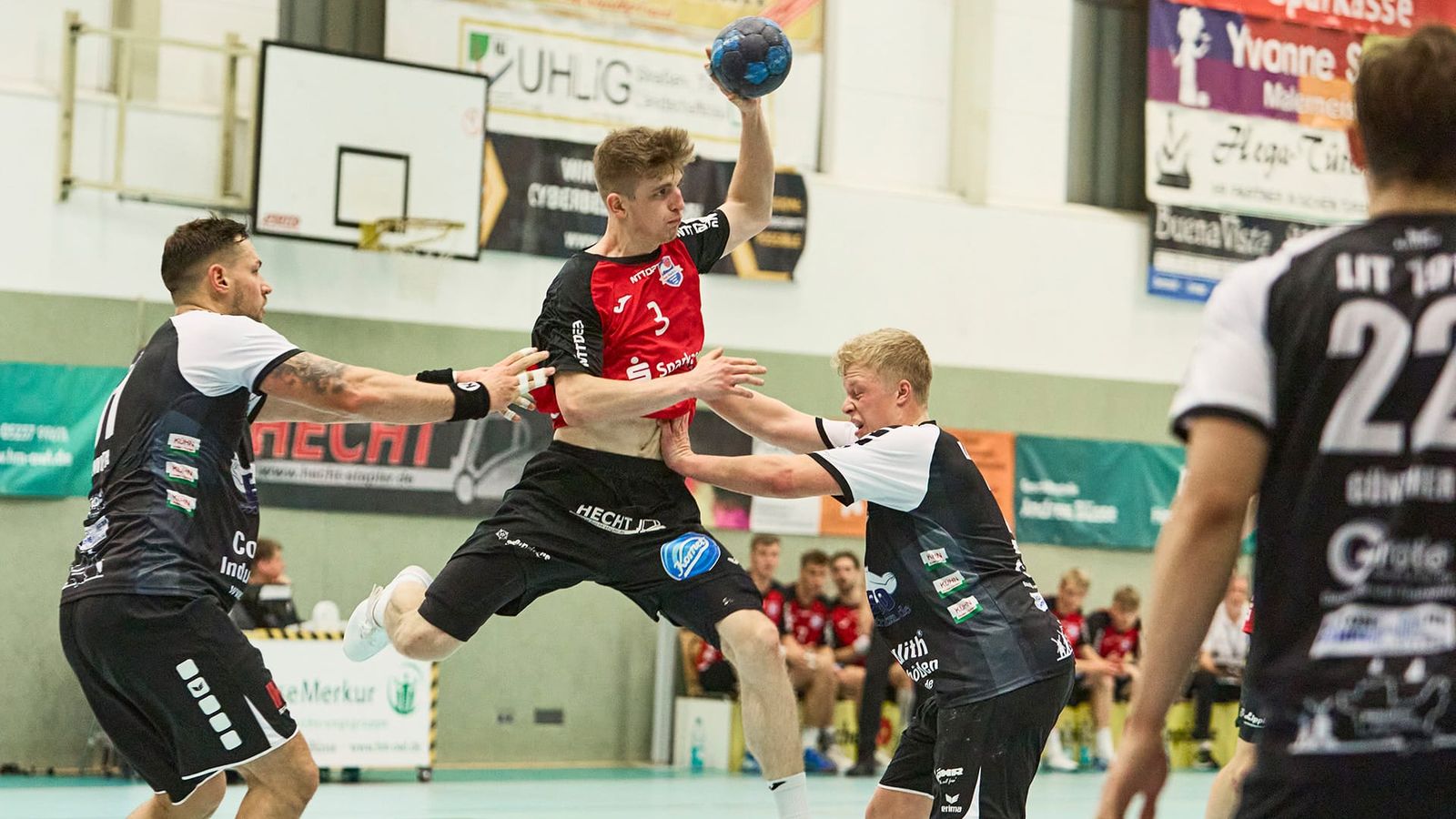 Derby-Stimmung in Münsterland und Ostwestfalen