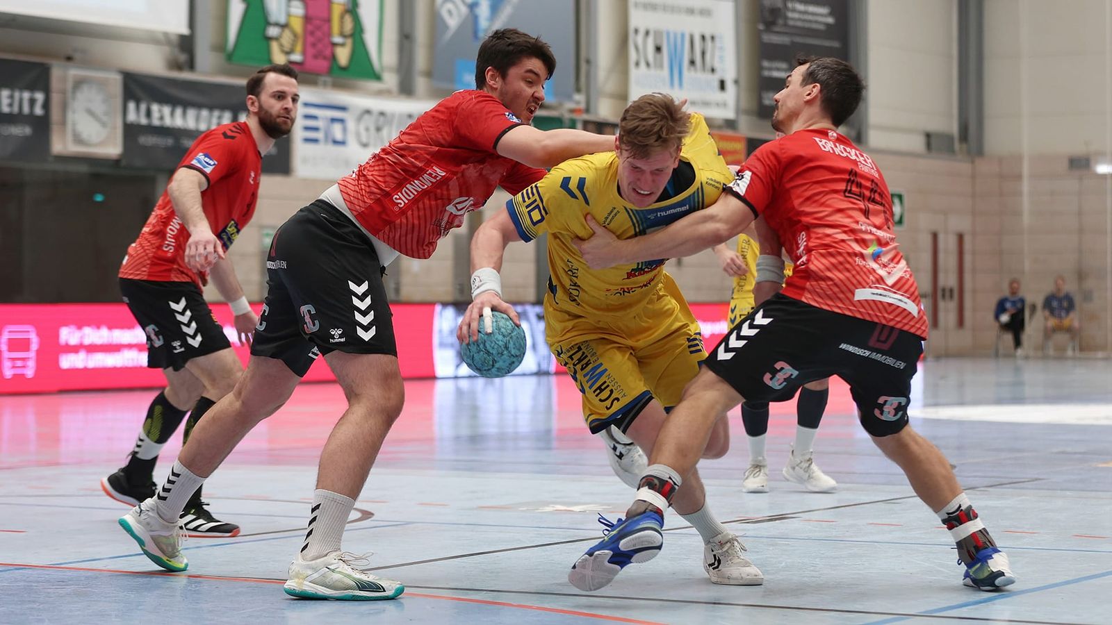 Bayerisches Derby im Pantherkäfig