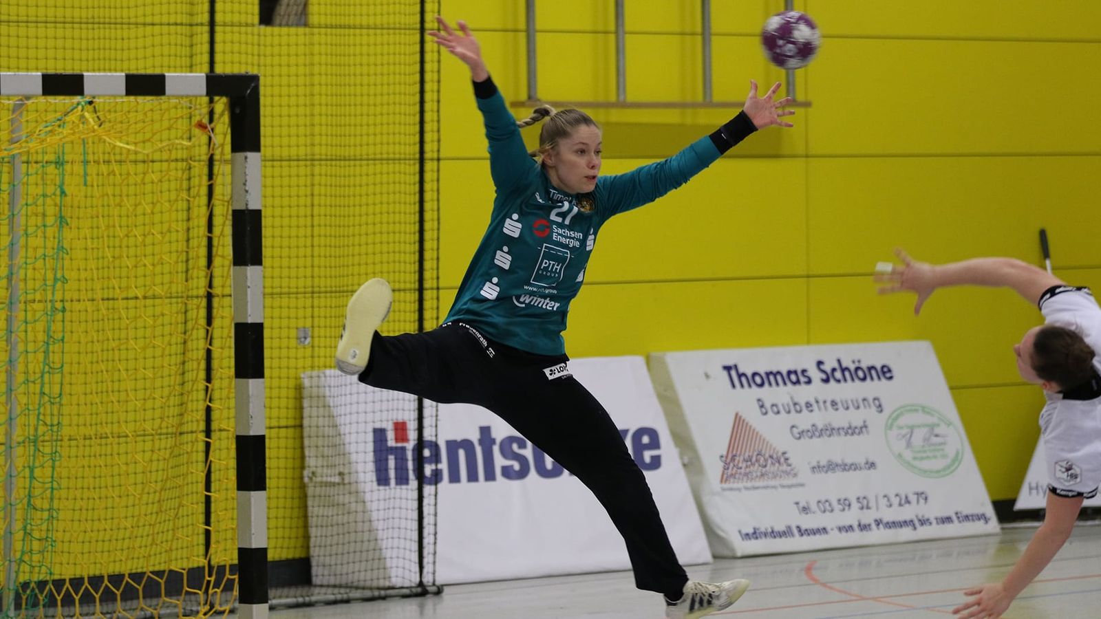 Kantersieg gegen Löwinnen