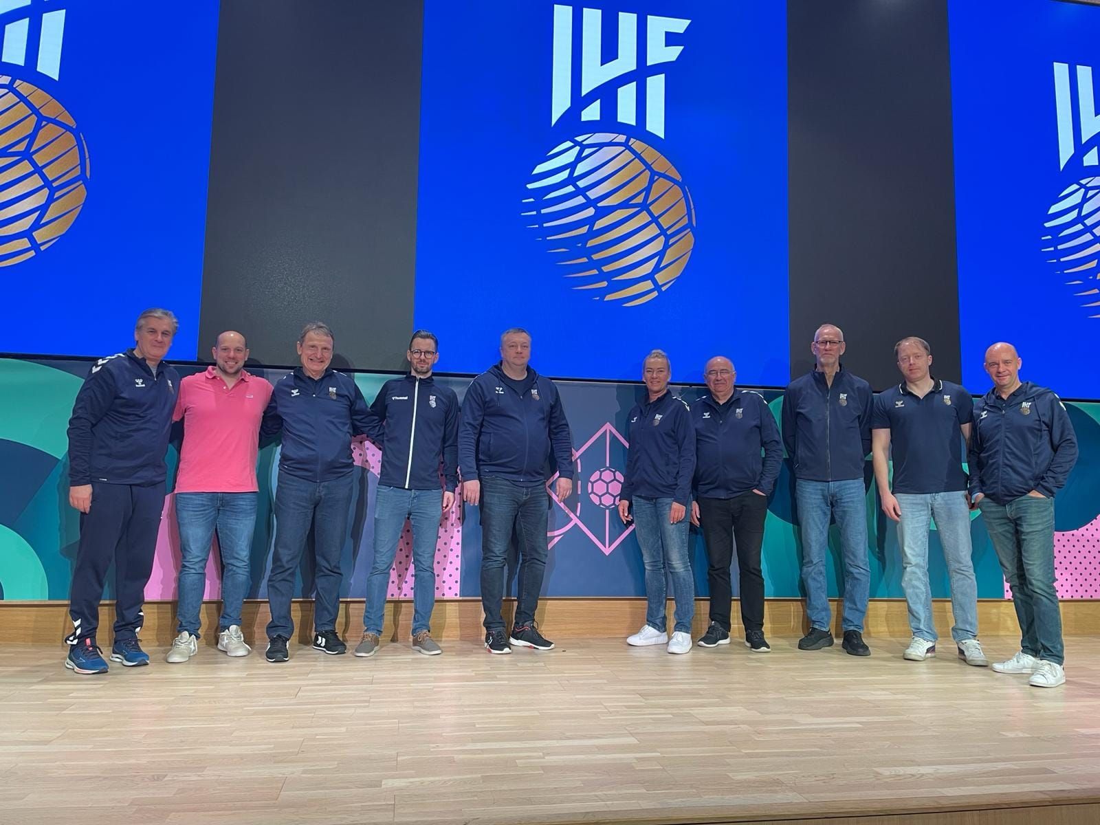 Regeldiskussion und außereuropäische Entwicklung