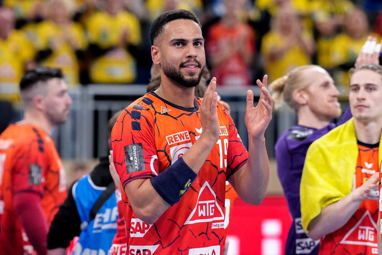 Tauziehen beendet: Wetzlar holt Philipp Ahouansou