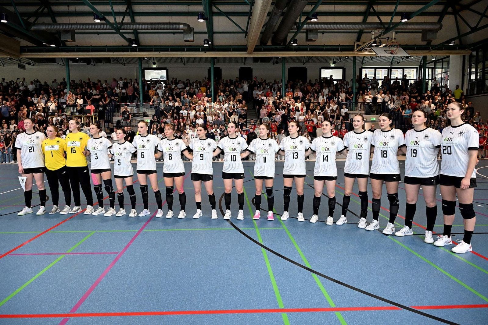 U18: Kleiner Verein bereitet die große Bühne