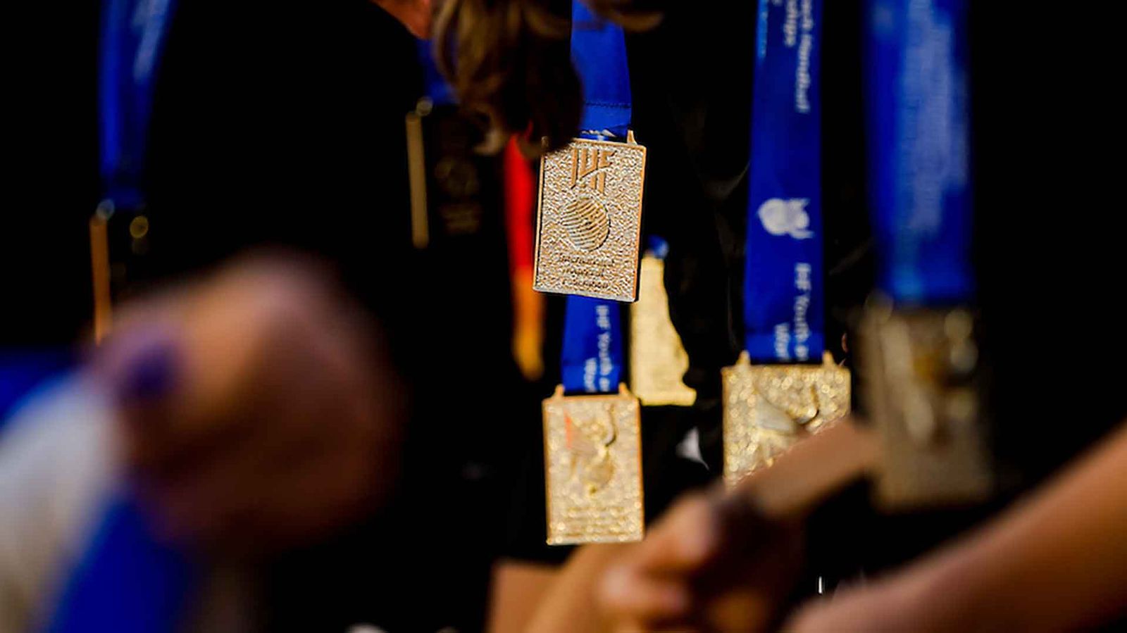 „Global-Tour“-Gruppe für die Männer, „Weltmeister“-Gruppe für die Frauen