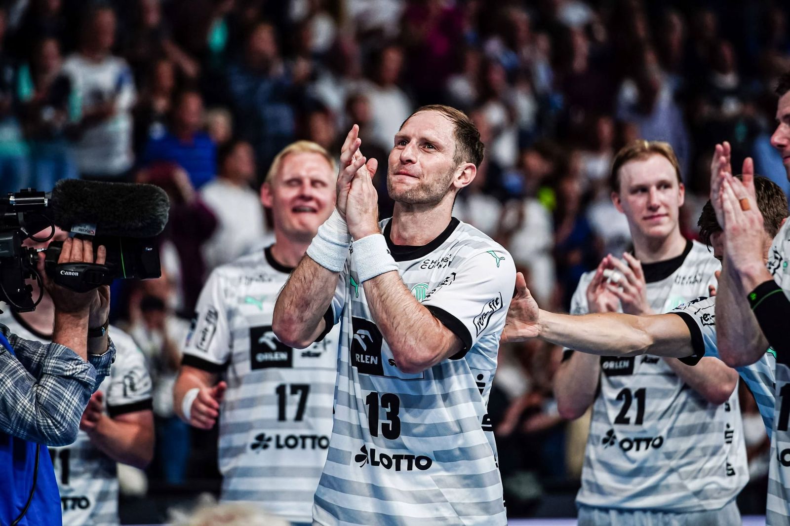 Sieg bei Weinhold-Abschied: Kiel sichert Rang vier ab