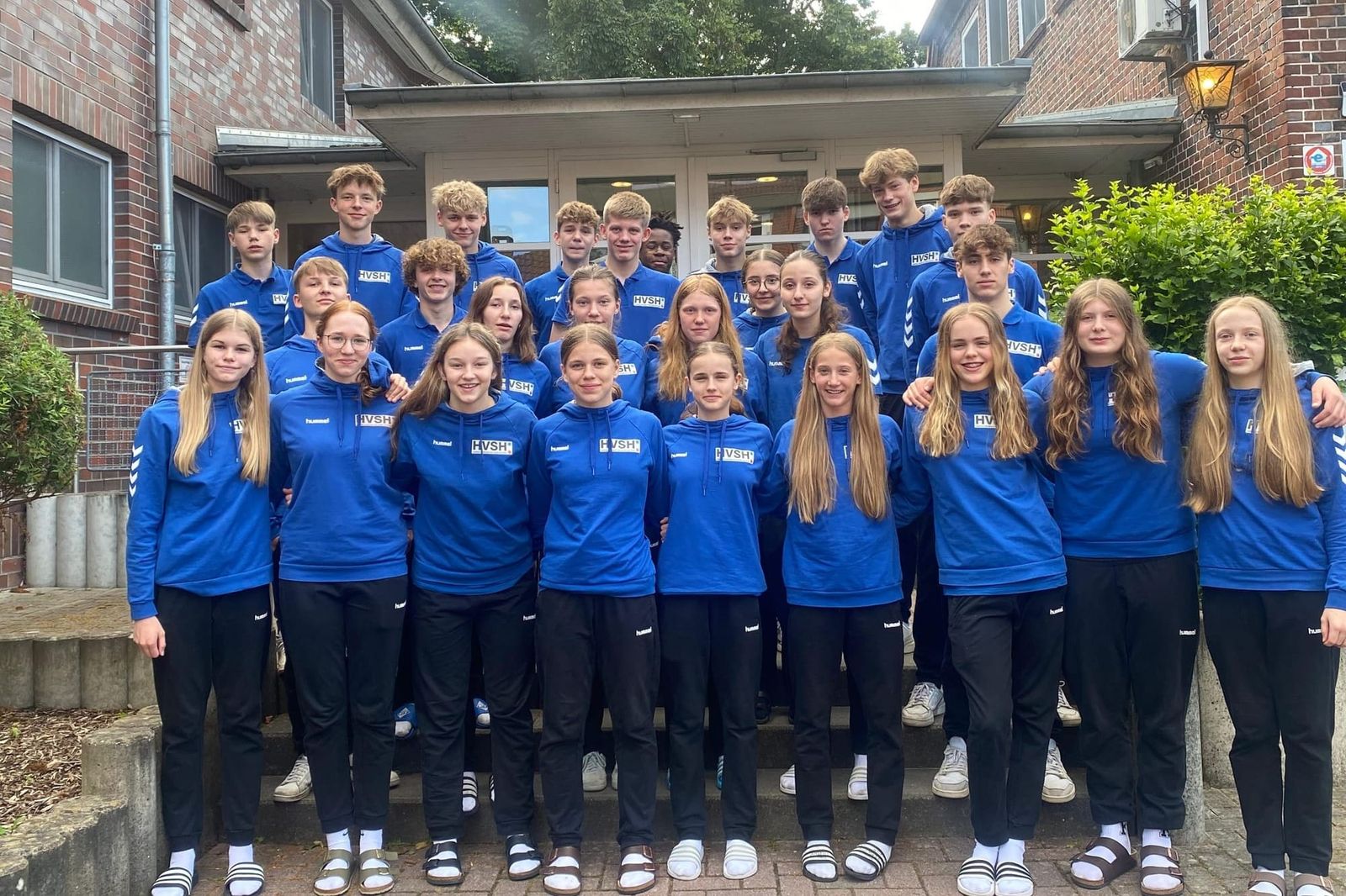 HVSH-Auswahlen m09 und w10 beim EWE-Cup