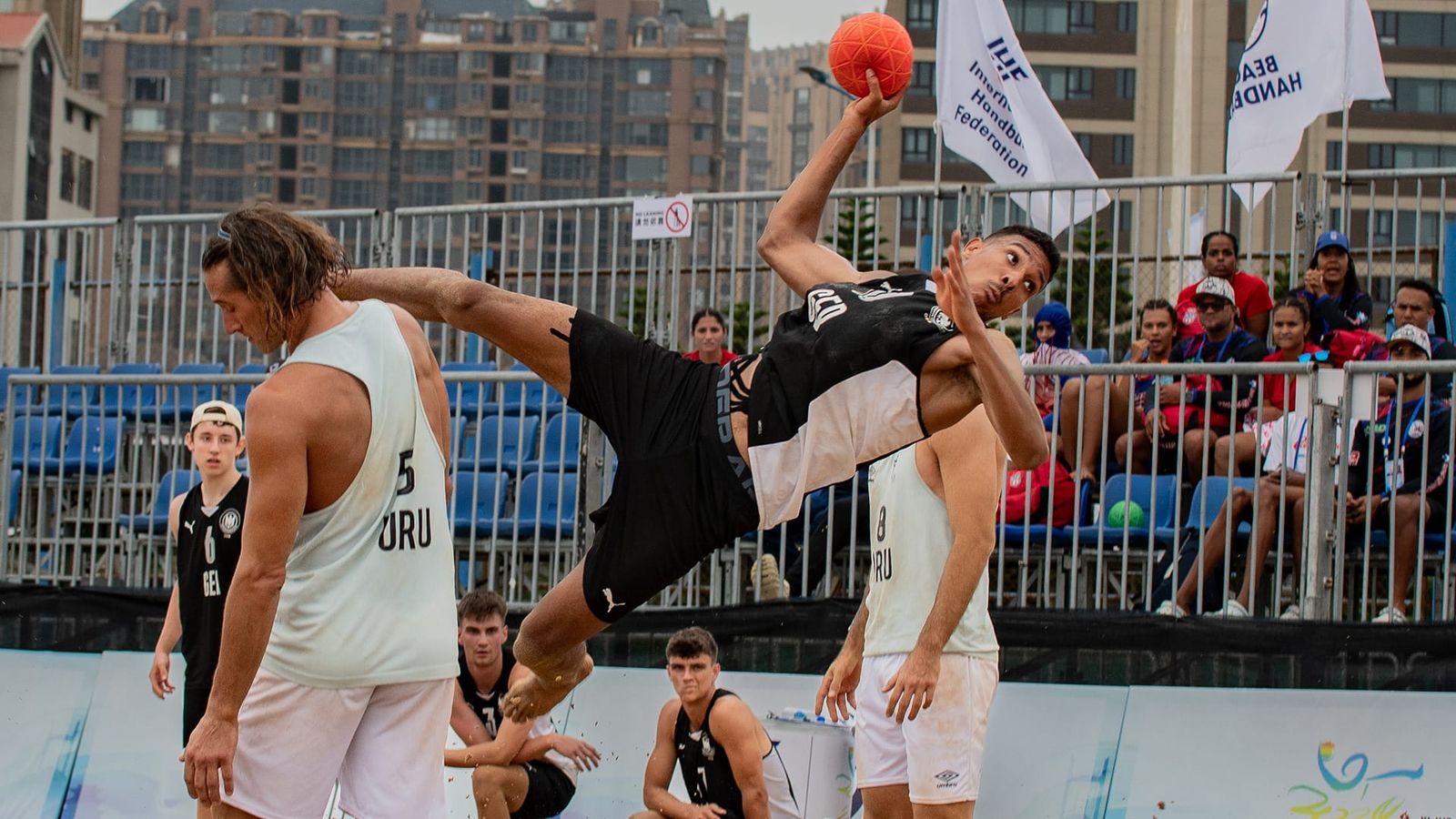 Frauen und Männer gehen mit Selbstvertrauen in den zweiten WM-Tag