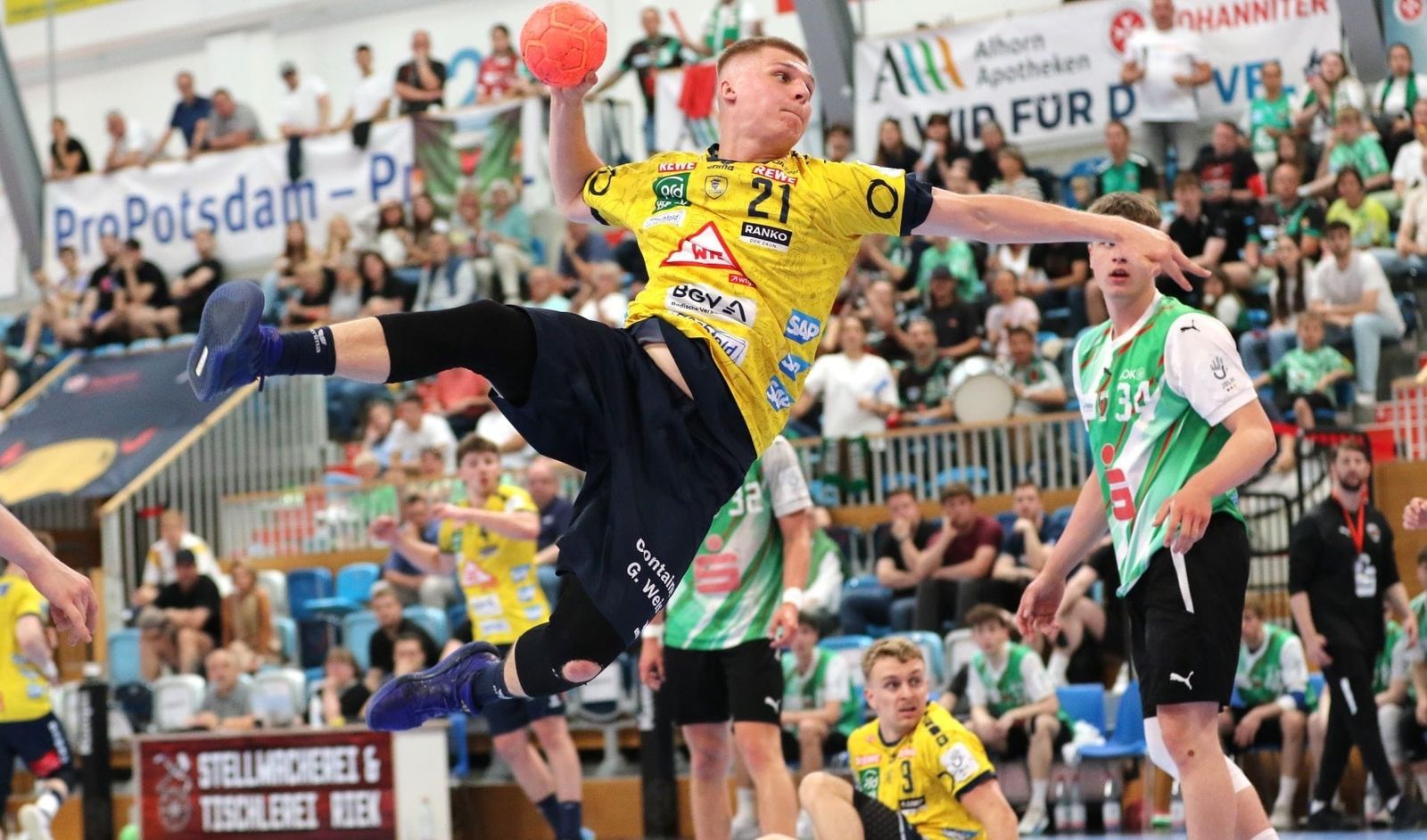 JBLH männlich: Zwei Klassen und eine Premiere