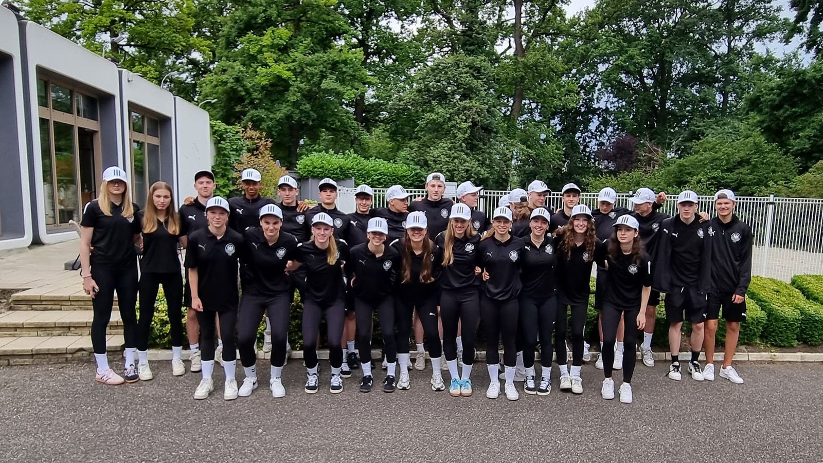 U16-Teams auf sportlichem und kulturellem Austausch