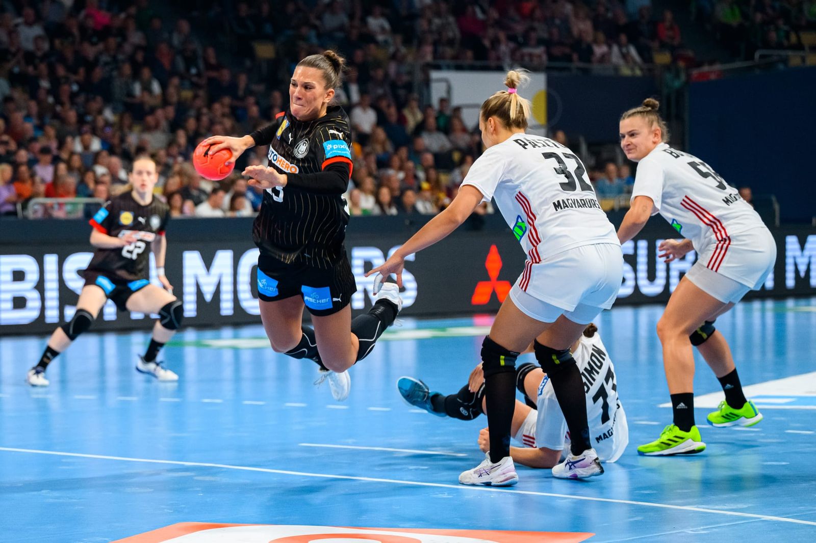 Vorletzte Hürde der Frauen vor Paris: Ungarn