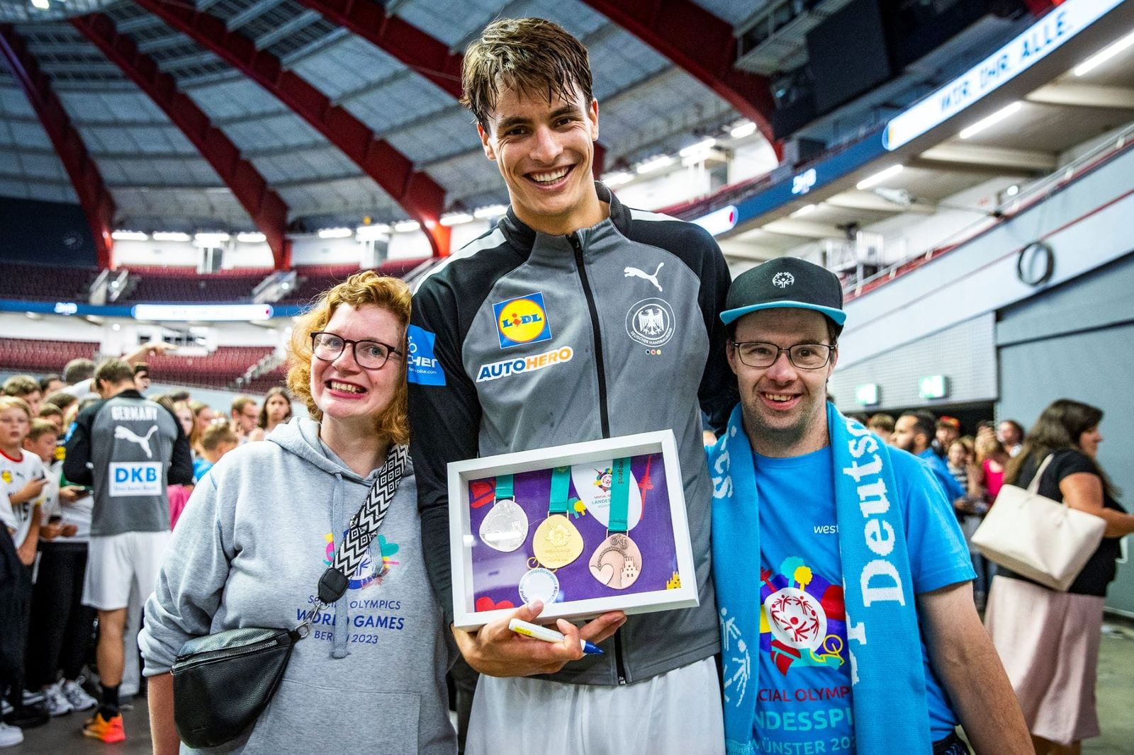 Special Olympics-Athleten verabschieden Julian Köster mit Medaillen nach Paris