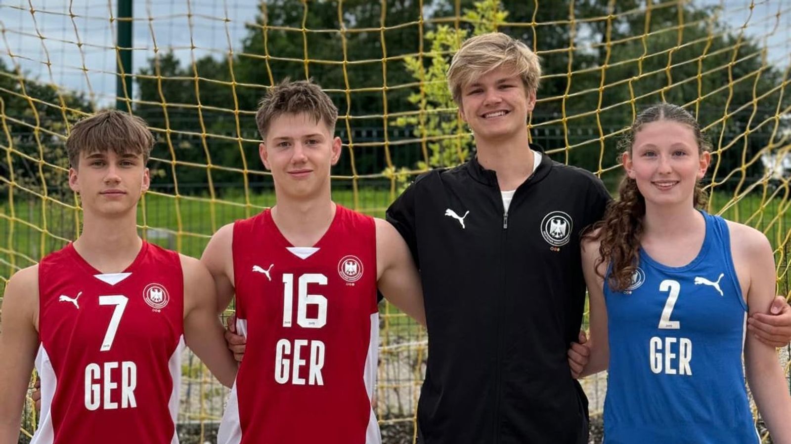 Interview mit Nele Alpert und Kristian Seidel: Vorbereitungsturnier in Frankreich. Nationalspieler:innen bereichten über die Erlebnisse