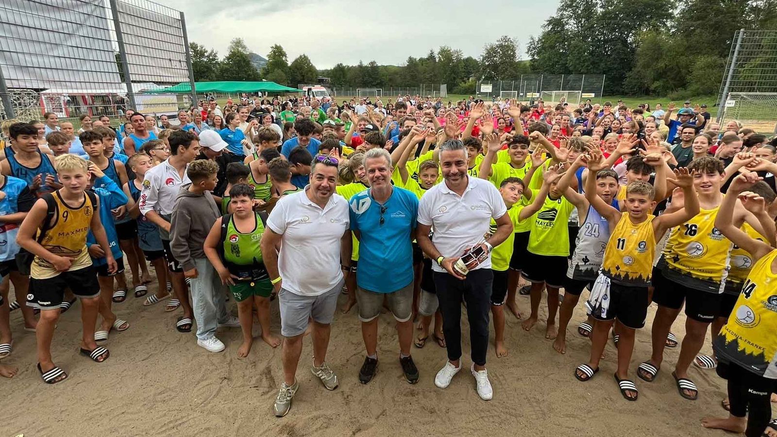 Mini-Beach-Handball-Turnierserie: Gastgeber HT Staufen dreifach Sieger