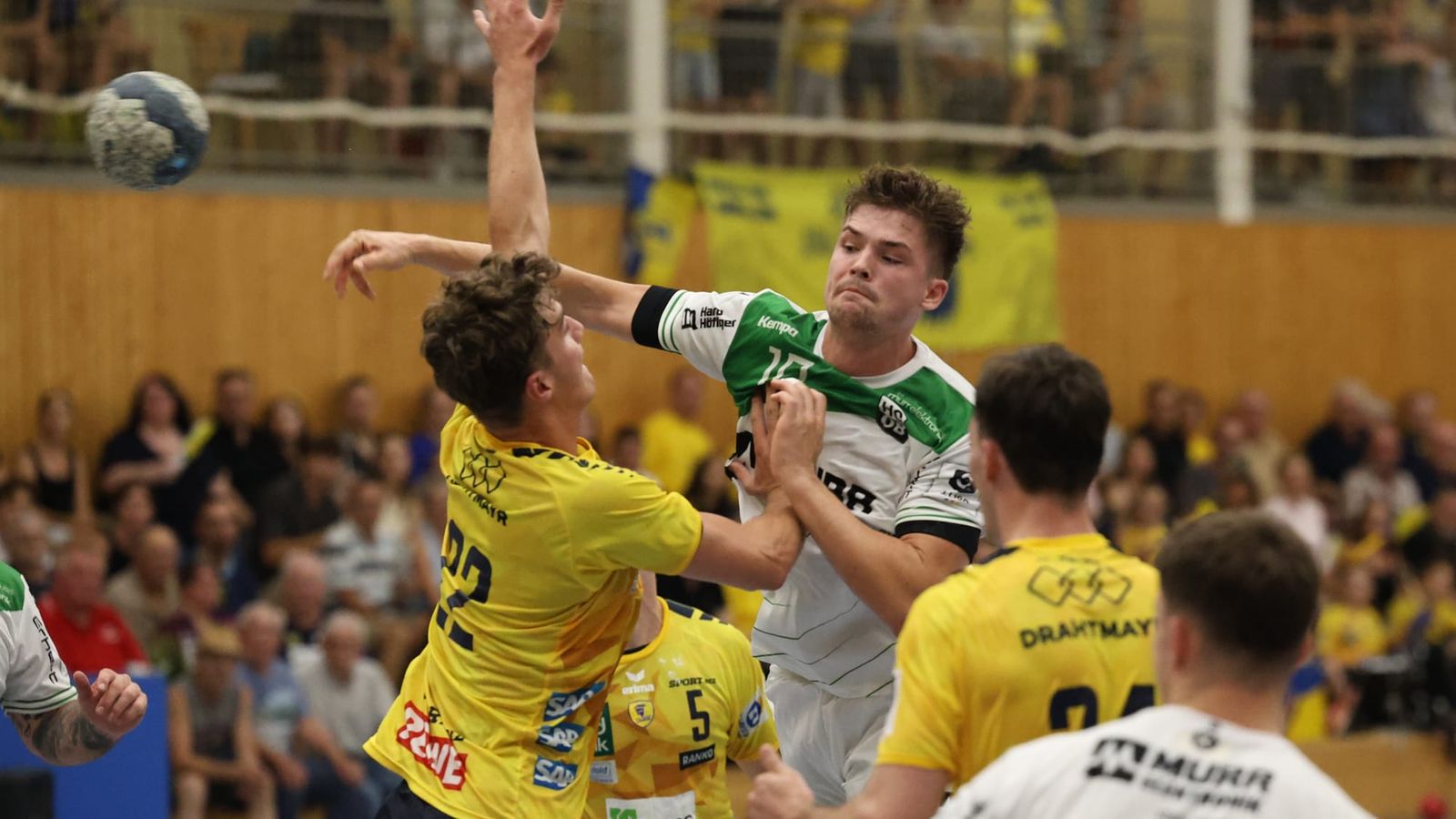 HCOB enttäuscht zum Start, Aue zieht das Tempo an