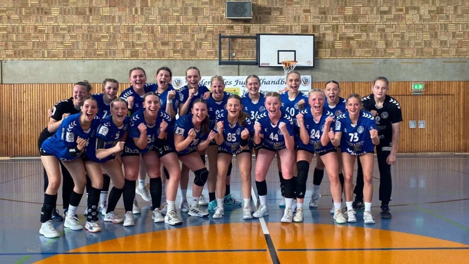 Bad Schwartauer Offensivwirbel gegen den Buxtehuder SV