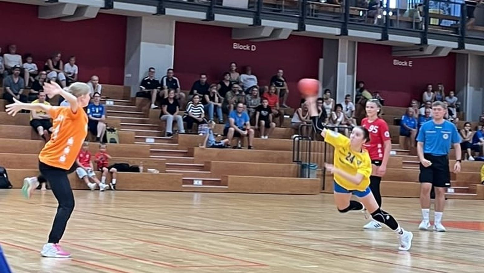 Hossingen/Meßstetten: Heiß wie Frittenfett auf die Premiere