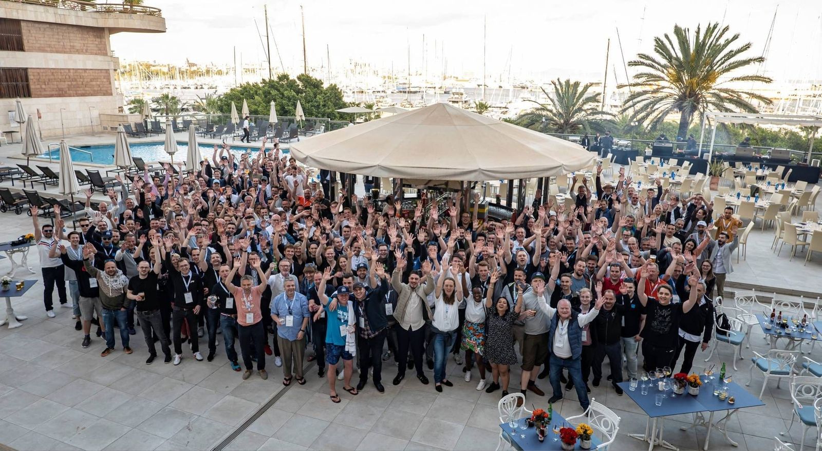 Von der Handballhalle ins IT-Business: Wie Quereinsteiger bei Medialine Erfolg haben