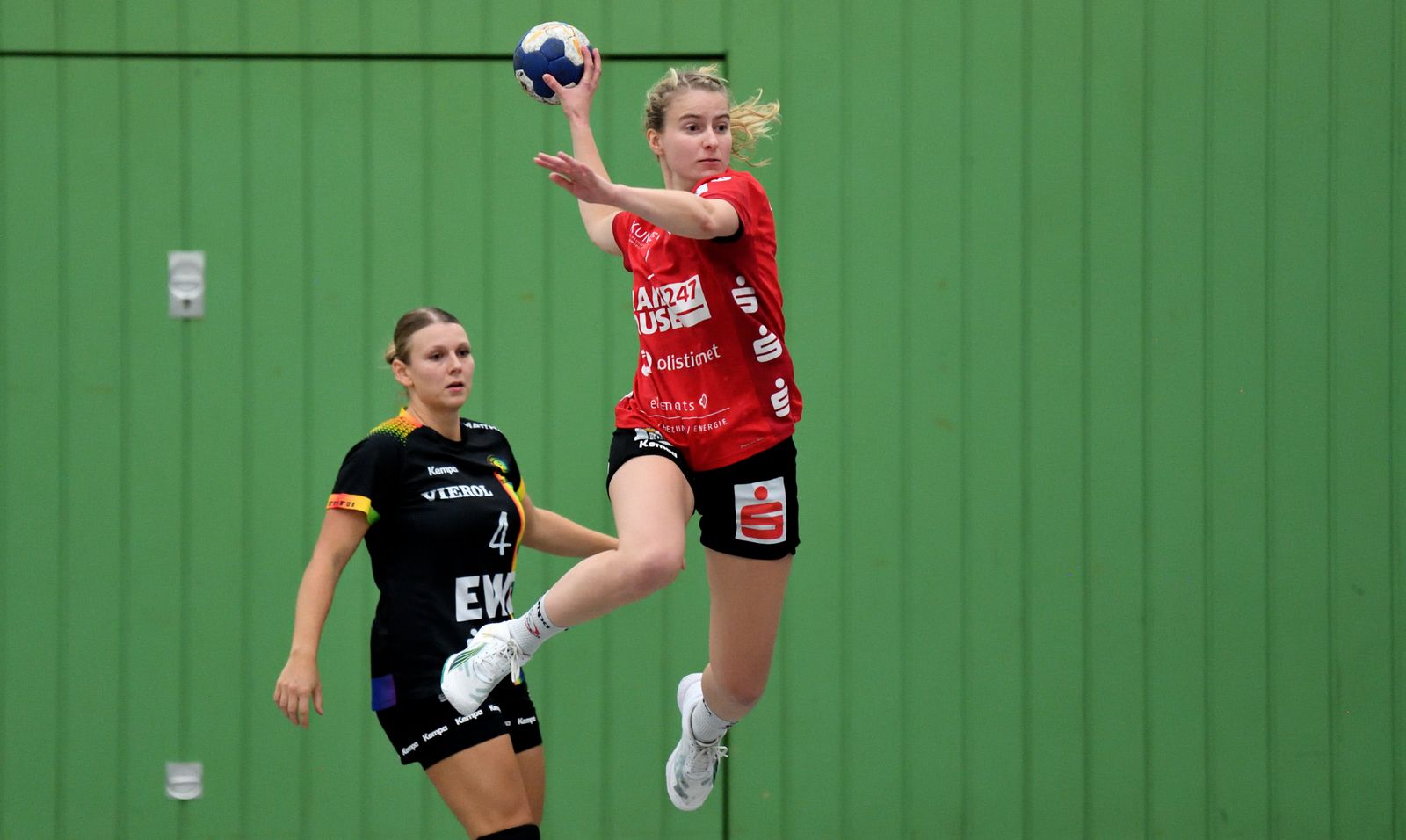 Dolphins siegen im Spitzenspiel, auch Jöllenbeck weiter tadellos