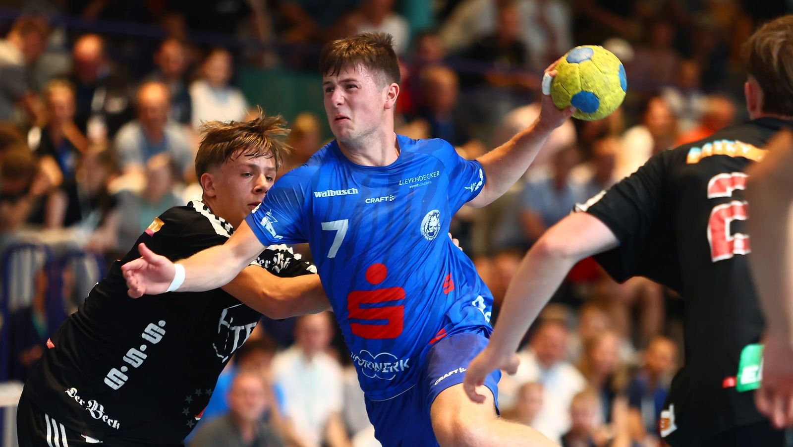 Höppner feiert im Nordklassiker gegen Flensburg Premiere