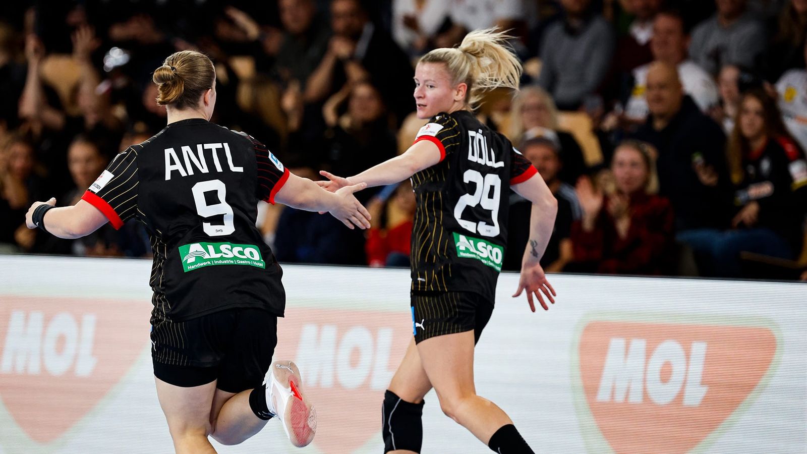 Pflichtaufgabe gelöst: DHB-Frauen schlagen Ukraine zum EM-Start