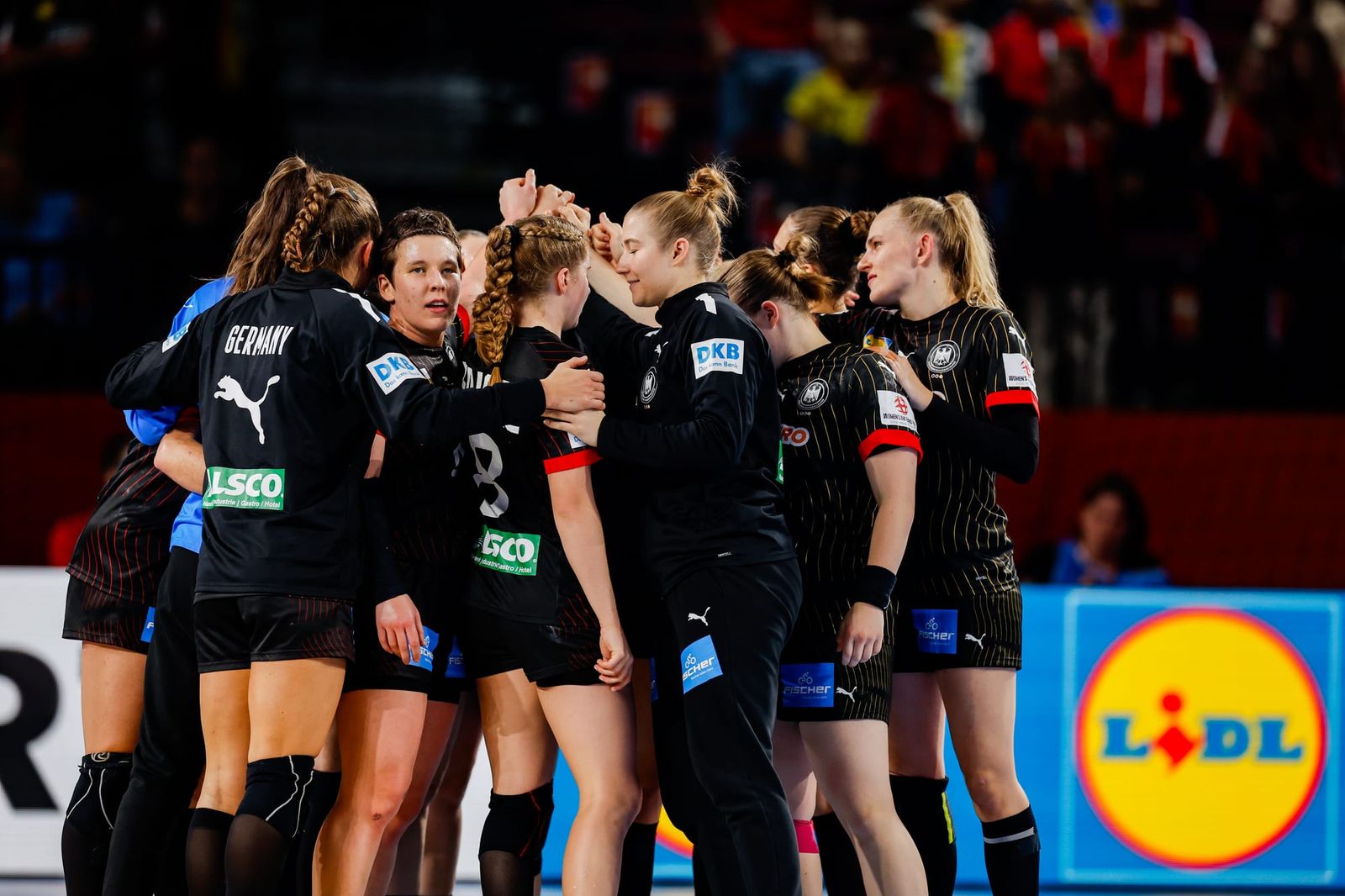 Smits beste Abwehrspielerin, Rekordsieg gegen Slowenien