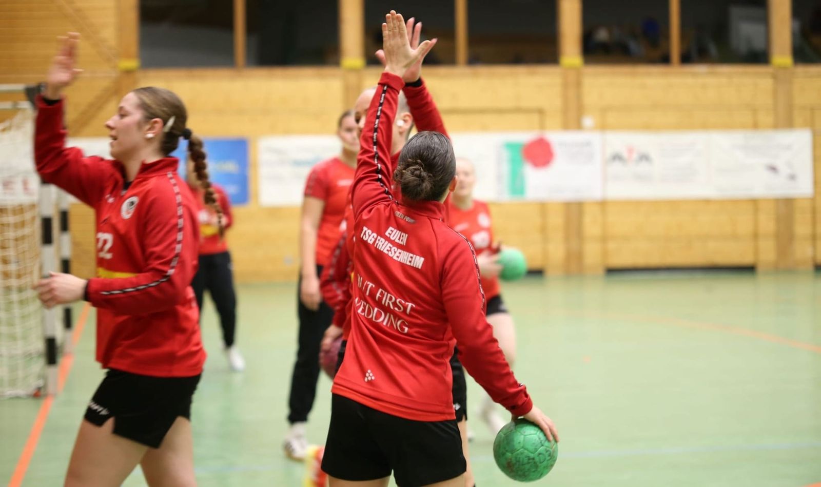 Staffel Süd: Fünf vorweihnachtliche Matches