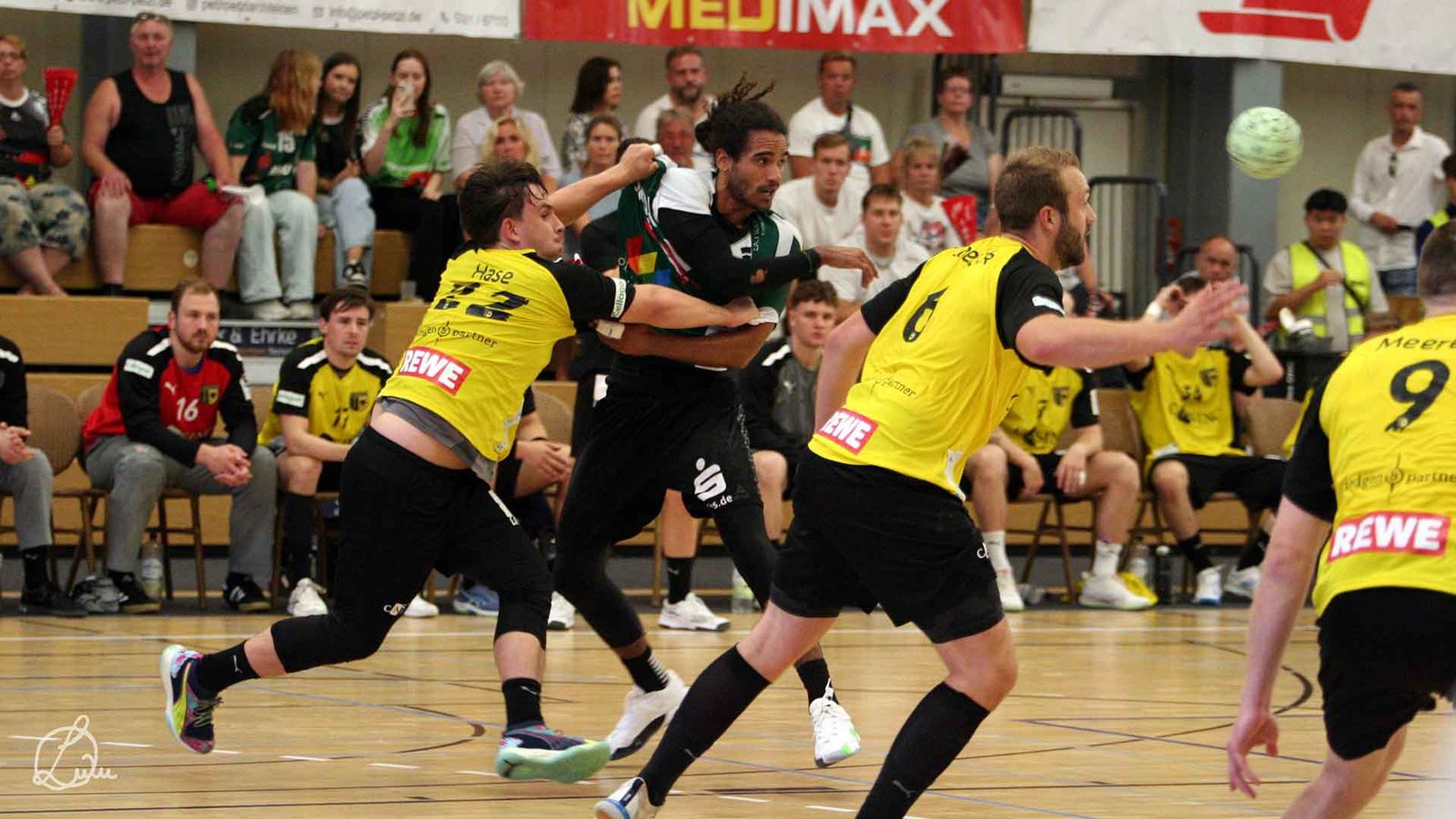 Staffelstart mit Topspiel zwischen Braunschweig und Vinnhorst