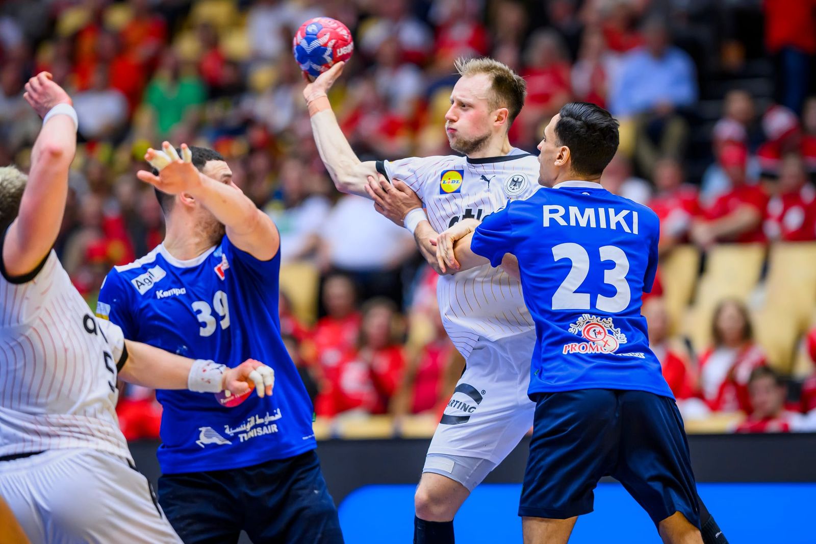 "Alles in die Waagschale werfen": Handballer jagen den Halbfinal-Hattrick