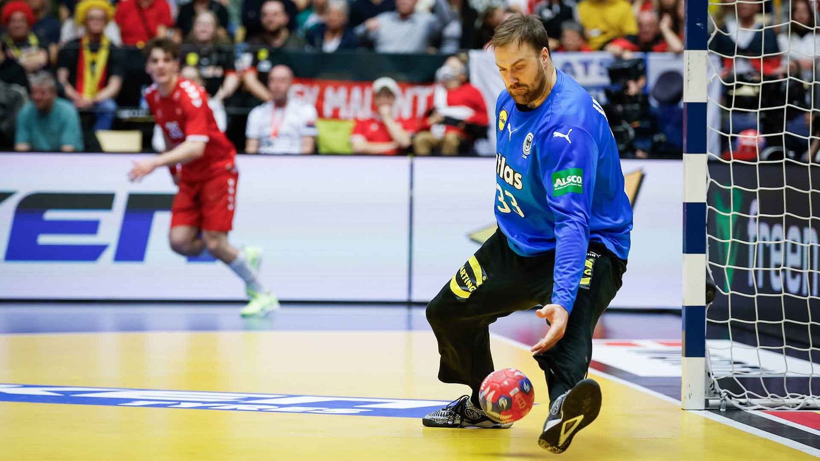 Wolff überragt in Schweiz-Krimi: Handballer stürmen in WM-Hauptrunde