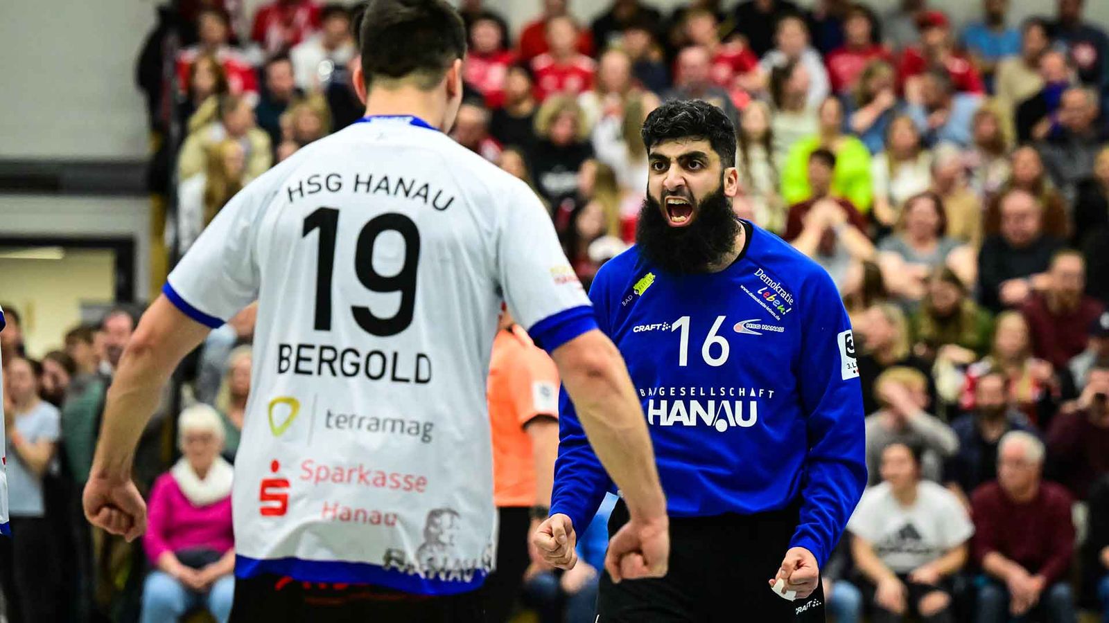 Aufsteigerduell und Derby für den souveränen Spitzenreiter