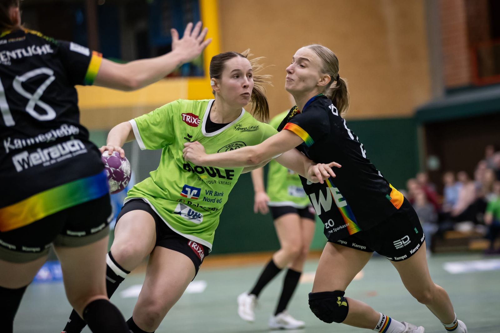 Berliner TSC feiert zweiten Saisonsieg, Dolphins und SVHU machen es spannend