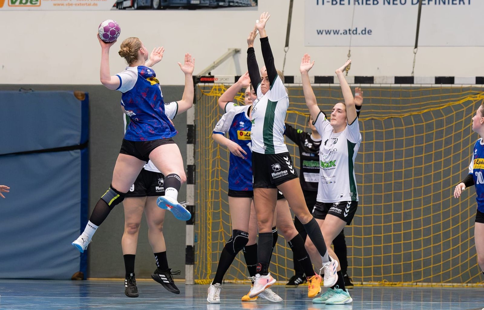 THC II setzt spektakulären Schlusspunkt, Torfestival in Mainz