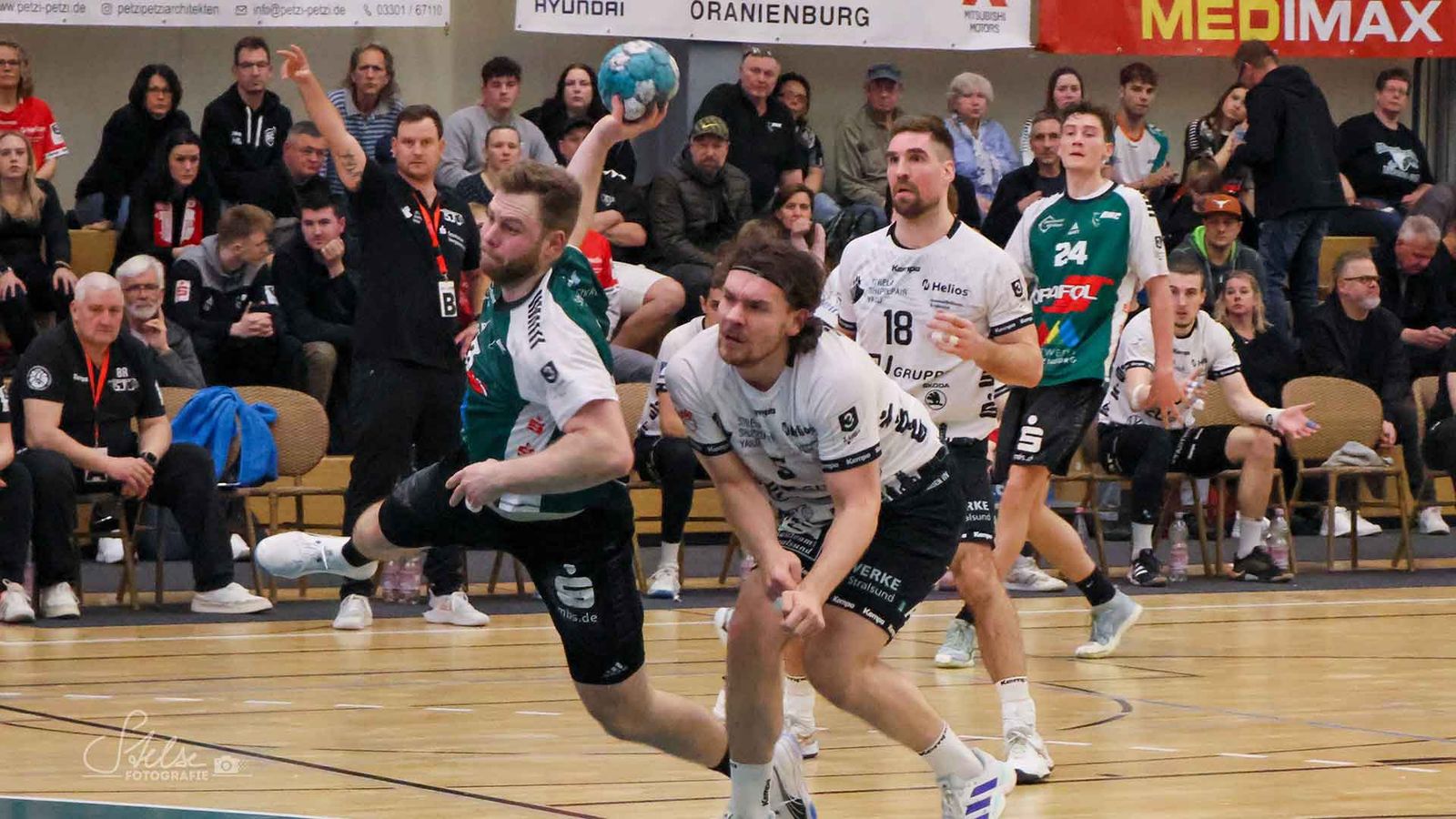Oranienburger HC und SV Anhalt Bernburg jubeln im Abstiegskampf